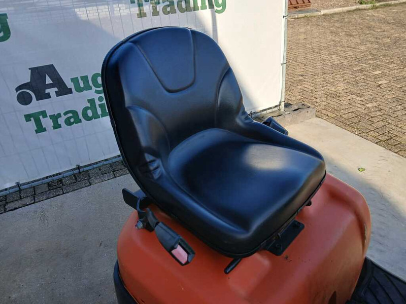 Kubota U10-3 - Mini bager: slika Kubota U10-3 - Mini bager Kubota U10-3 - Mini bager: slika Kubota U10-3 - Mini bager