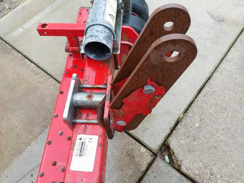 Redexim V groom SV - Vrtna freza: slika Redexim V groom SV - Vrtna freza Redexim V groom SV - Vrtna freza: slika Redexim V groom SV - Vrtna freza