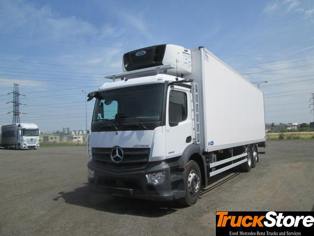 Mercedes-Benz Antos 2530 L - Kamion hladnjača: slika Mercedes-Benz Antos 2530 L - Kamion hladnjača Mercedes-Benz Antos 2530 L - Kamion hladnjača: slika Mercedes-Benz Antos 2530 L - Kamion hladnjača
