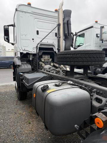 Mercedes-Benz Arocs 1836 A - Kamion-šasija: slika Mercedes-Benz Arocs 1836 A - Kamion-šasija Mercedes-Benz Arocs 1836 A - Kamion-šasija: slika Mercedes-Benz Arocs 1836 A - Kamion-šasija