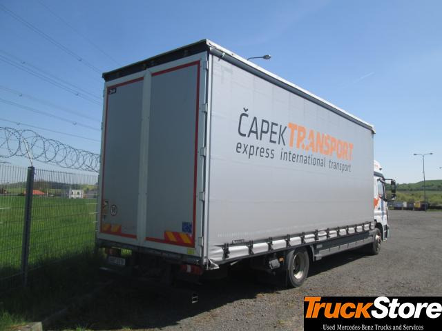 Kamion sandučar Mercedes-Benz Atego 1227 L: slika Kamion sandučar Mercedes-Benz Atego 1227 L