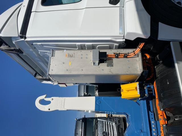 Mercedes-Benz eActros 300 L - Kamion s kukastom dizalicom: slika Mercedes-Benz eActros 300 L - Kamion s kukastom dizalicom Mercedes-Benz eActros 300 L - Kamion s kukastom dizalicom: slika Mercedes-Benz eActros 300 L - Kamion s kukastom dizalicom