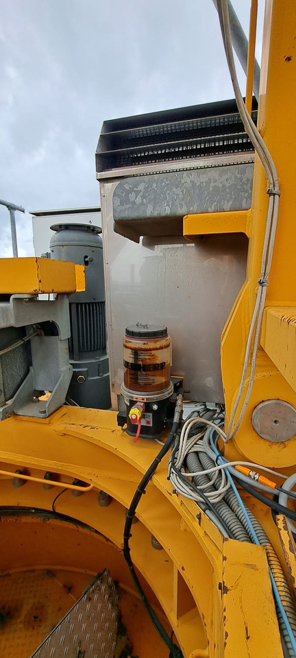 Liebherr 250EC B12Lit - Toranjska dizalica: slika Liebherr 250EC B12Lit - Toranjska dizalica Liebherr 250EC B12Lit - Toranjska dizalica: slika Liebherr 250EC B12Lit - Toranjska dizalica