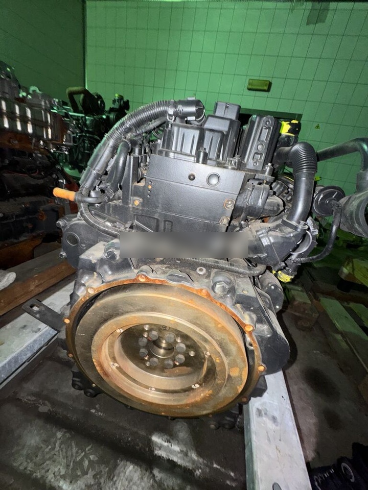 Deutz TCD 2.9 L4 Deutz 2.9 TCD L4 - Motor za Bager: slika Deutz TCD 2.9 L4 Deutz 2.9 TCD L4 - Motor za Bager Deutz TCD 2.9 L4 Deutz 2.9 TCD L4 - Motor za Bager: slika Deutz TCD 2.9 L4 Deutz 2.9 TCD L4 - Motor za Bager