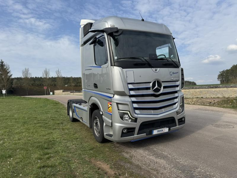 Mercedes Actros 1848 - Tegljač: slika Mercedes Actros 1848 - Tegljač Mercedes Actros 1848 - Tegljač: slika Mercedes Actros 1848 - Tegljač