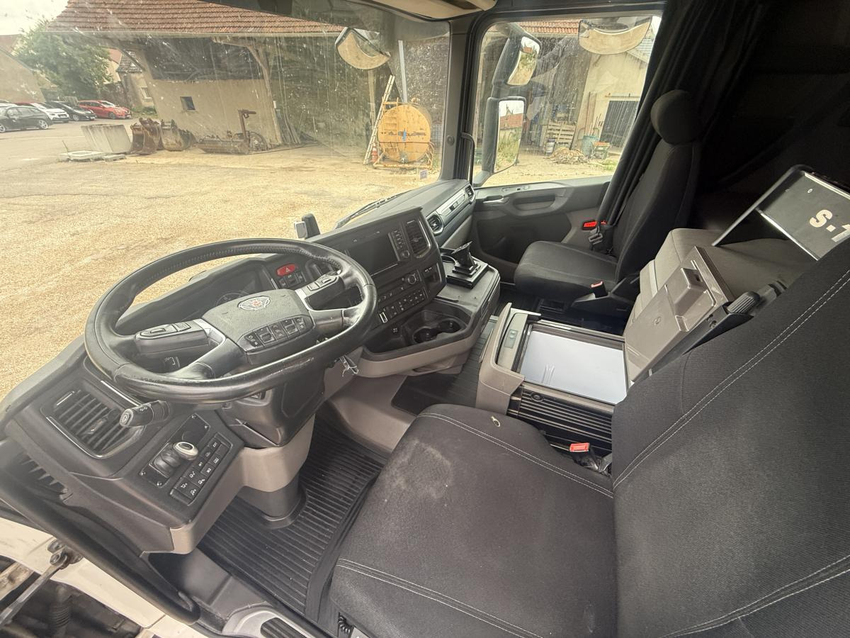 Scania R R 500 - Tegljač: slika Scania R R 500 - Tegljač Scania R R 500 - Tegljač: slika Scania R R 500 - Tegljač