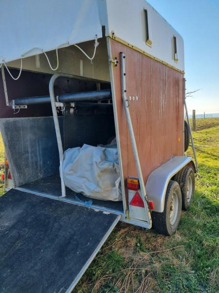 Vanisere  - Prikolica za konje: slika Vanisere  - Prikolica za konje Vanisere  - Prikolica za konje: slika Vanisere  - Prikolica za konje