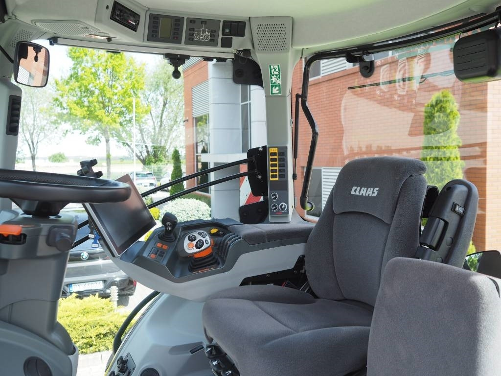 Claas Axion 850 Cebis - Traktor: slika Claas Axion 850 Cebis - Traktor Claas Axion 850 Cebis - Traktor: slika Claas Axion 850 Cebis - Traktor