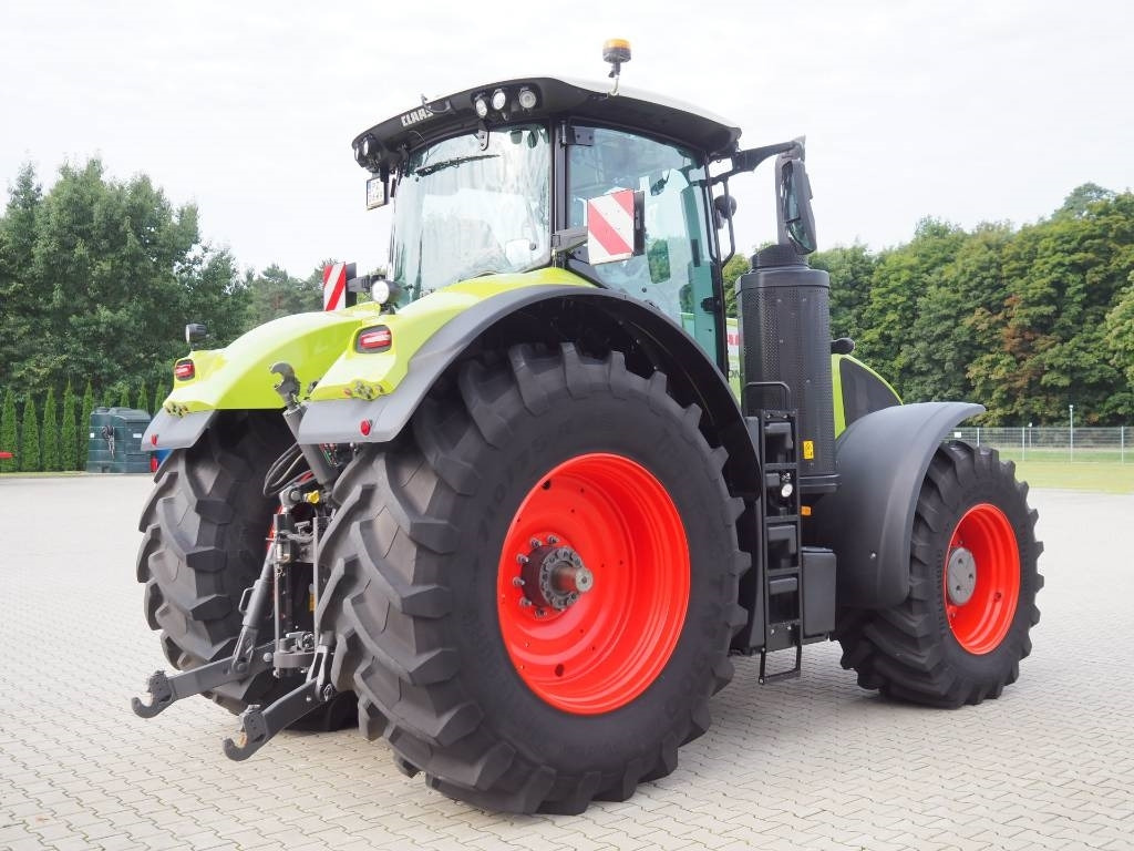 Claas Axion 920 CMATIC, GPS, CEMIS 1200, PTO - Traktor: slika Claas Axion 920 CMATIC, GPS, CEMIS 1200, PTO - Traktor Claas Axion 920 CMATIC, GPS, CEMIS 1200, PTO - Traktor: slika Claas Axion 920 CMATIC, GPS, CEMIS 1200, PTO - Traktor