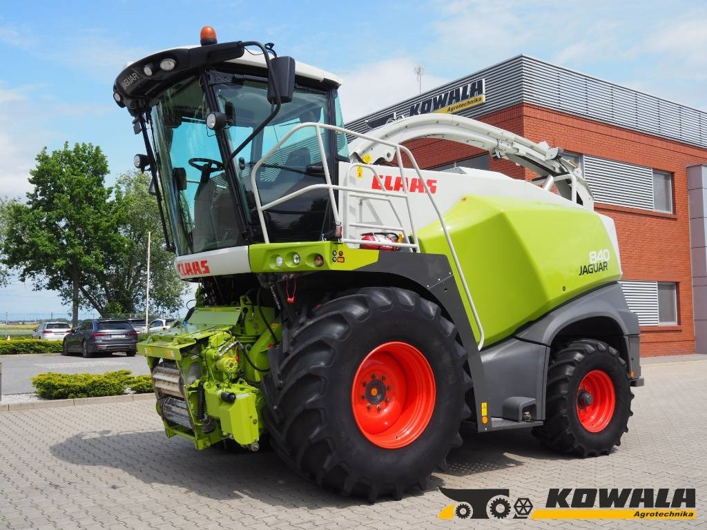 Claas Jaguar 840 - Silažni kombajn: slika Claas Jaguar 840 - Silažni kombajn Claas Jaguar 840 - Silažni kombajn: slika Claas Jaguar 840 - Silažni kombajn