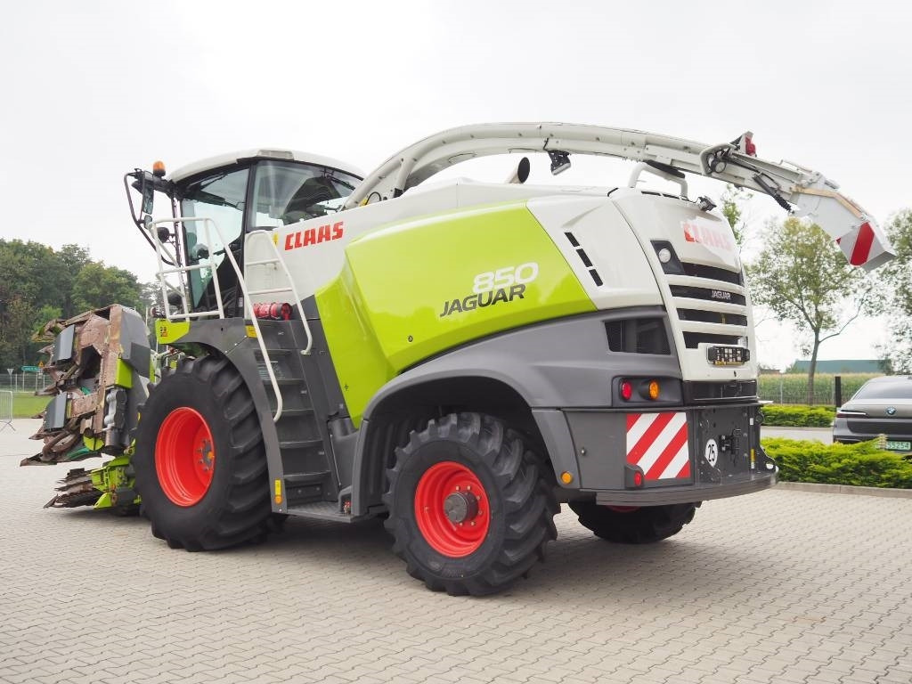 Claas Jaguar 850 4WD + Orbis 600 SD - Silažni kombajn: slika Claas Jaguar 850 4WD + Orbis 600 SD - Silažni kombajn Claas Jaguar 850 4WD + Orbis 600 SD - Silažni kombajn: slika Claas Jaguar 850 4WD + Orbis 600 SD - Silažni kombajn