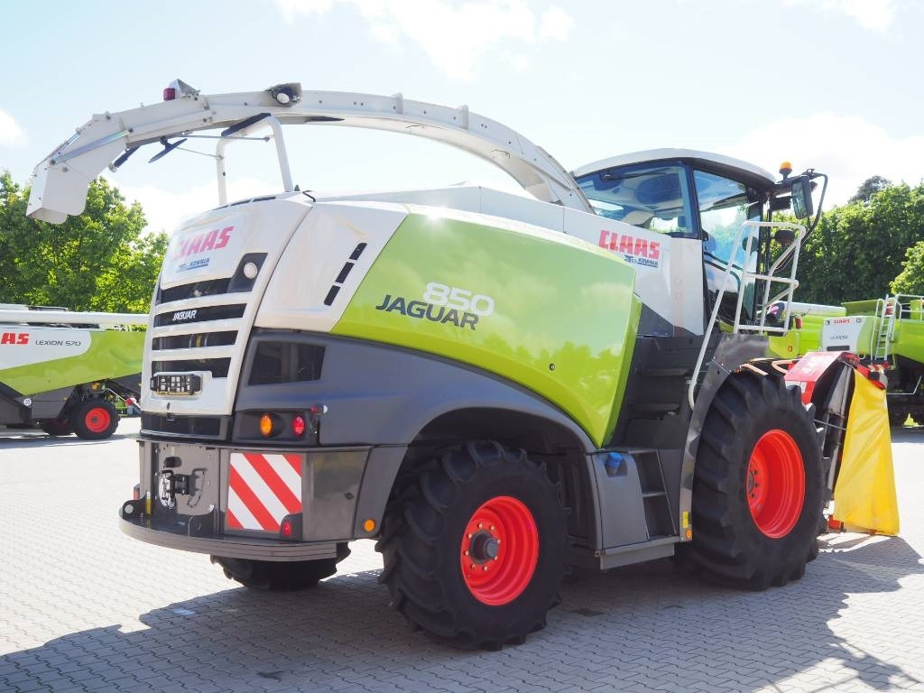 Claas Jaguar 850 + Kemper 445 - Silažni kombajn: slika Claas Jaguar 850 + Kemper 445 - Silažni kombajn Claas Jaguar 850 + Kemper 445 - Silažni kombajn: slika Claas Jaguar 850 + Kemper 445 - Silažni kombajn
