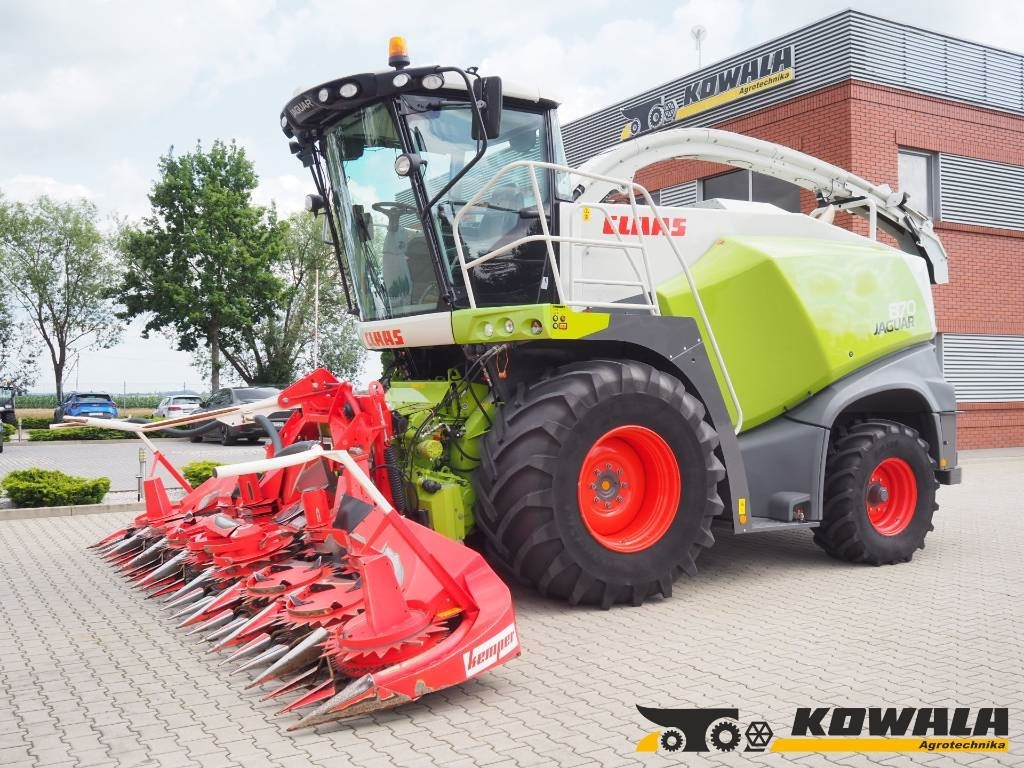 Claas Jaguar 870 + Kemper 360 Plus - Silažni kombajn: slika Claas Jaguar 870 + Kemper 360 Plus - Silažni kombajn Claas Jaguar 870 + Kemper 360 Plus - Silažni kombajn: slika Claas Jaguar 870 + Kemper 360 Plus - Silažni kombajn