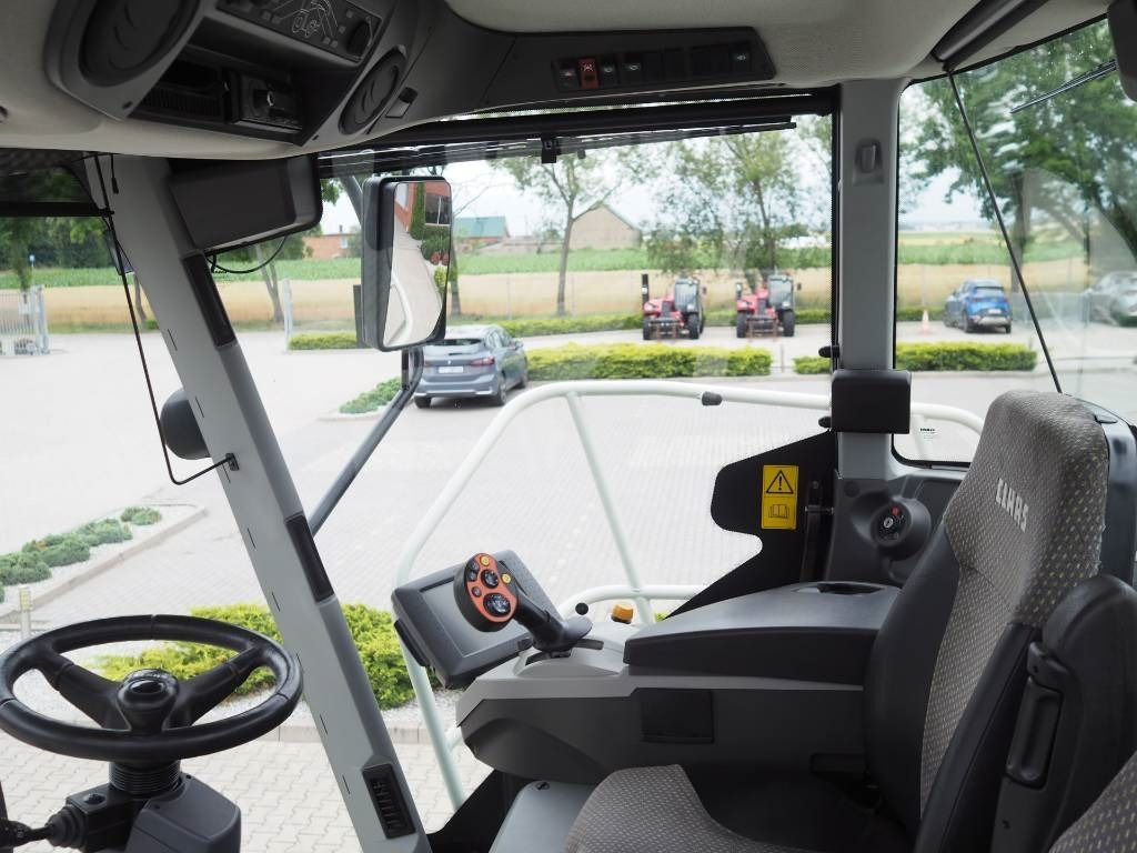 Claas Jaguar 940 4WD - Silažni kombajn: slika Claas Jaguar 940 4WD - Silažni kombajn Claas Jaguar 940 4WD - Silažni kombajn: slika Claas Jaguar 940 4WD - Silažni kombajn