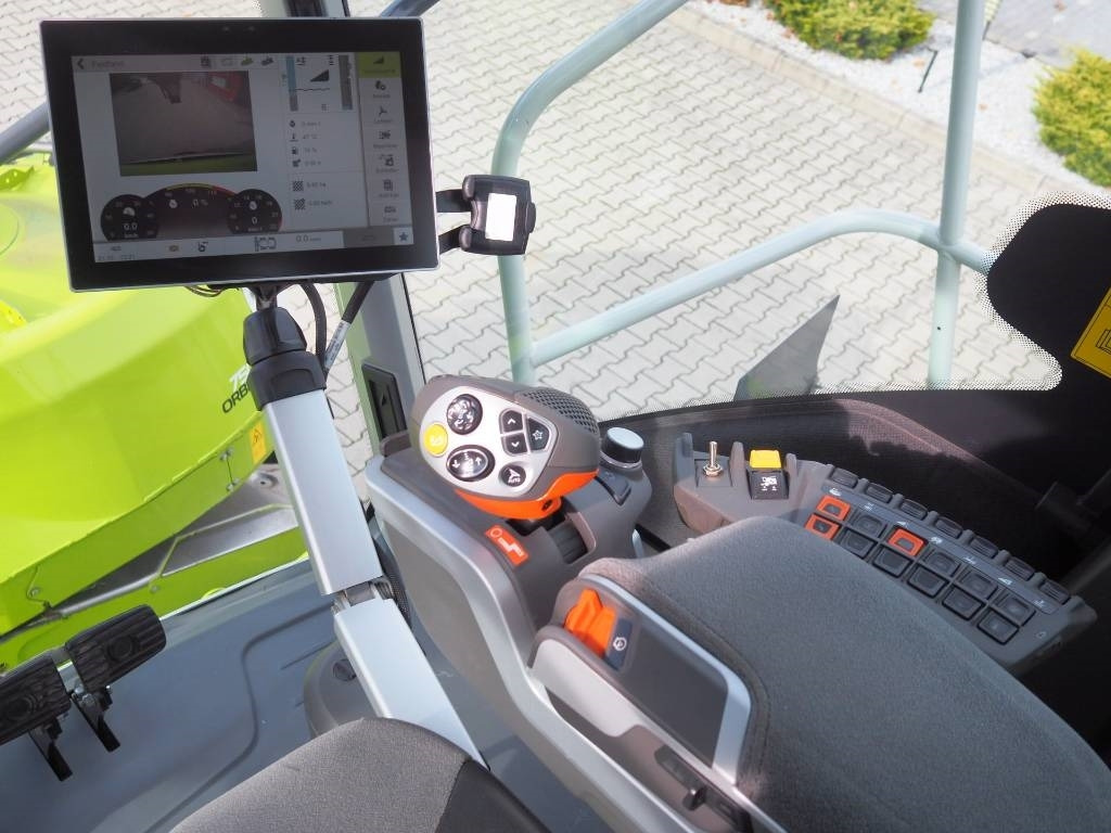 Zakup Claas Jaguar 950 4x4 + Orbis 750 Claas Jaguar 950 4x4 + Orbis 750: slika Zakup Claas Jaguar 950 4x4 + Orbis 750 Claas Jaguar 950 4x4 + Orbis 750 Zakup Claas Jaguar 950 4x4 + Orbis 750 Claas Jaguar 950 4x4 + Orbis 750: slika Zakup Claas Jaguar 950 4x4 + Orbis 750 Claas Jaguar 950 4x4 + Orbis 750