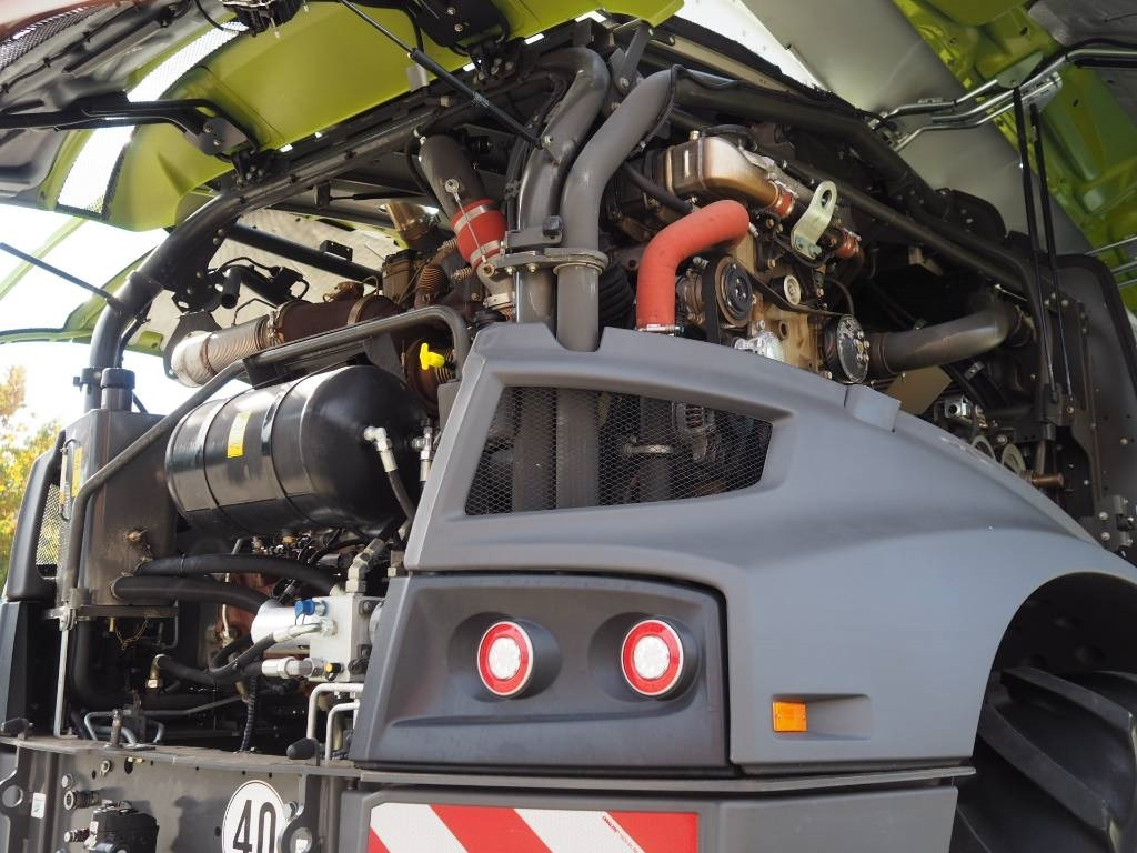 Zakup Claas Jaguar 950 4x4 + Orbis 750 Claas Jaguar 950 4x4 + Orbis 750: slika Zakup Claas Jaguar 950 4x4 + Orbis 750 Claas Jaguar 950 4x4 + Orbis 750 Zakup Claas Jaguar 950 4x4 + Orbis 750 Claas Jaguar 950 4x4 + Orbis 750: slika Zakup Claas Jaguar 950 4x4 + Orbis 750 Claas Jaguar 950 4x4 + Orbis 750