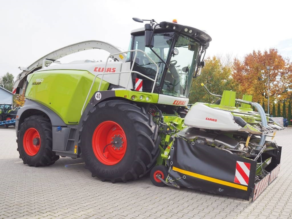 Claas Jaguar 950 4x4 + Orbis 750 - Silažni kombajn: slika Claas Jaguar 950 4x4 + Orbis 750 - Silažni kombajn Claas Jaguar 950 4x4 + Orbis 750 - Silažni kombajn: slika Claas Jaguar 950 4x4 + Orbis 750 - Silažni kombajn
