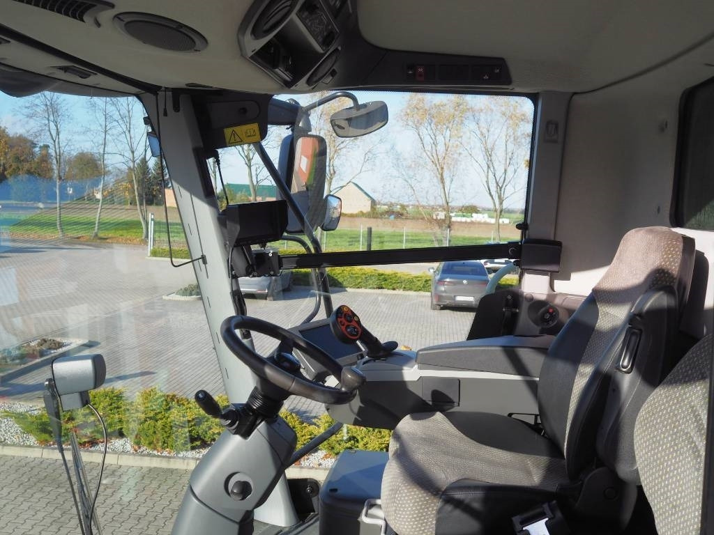 Claas Lexion 770TT 4x4 + V1200 - Kombajn za žetvu: slika Claas Lexion 770TT 4x4 + V1200 - Kombajn za žetvu Claas Lexion 770TT 4x4 + V1200 - Kombajn za žetvu: slika Claas Lexion 770TT 4x4 + V1200 - Kombajn za žetvu