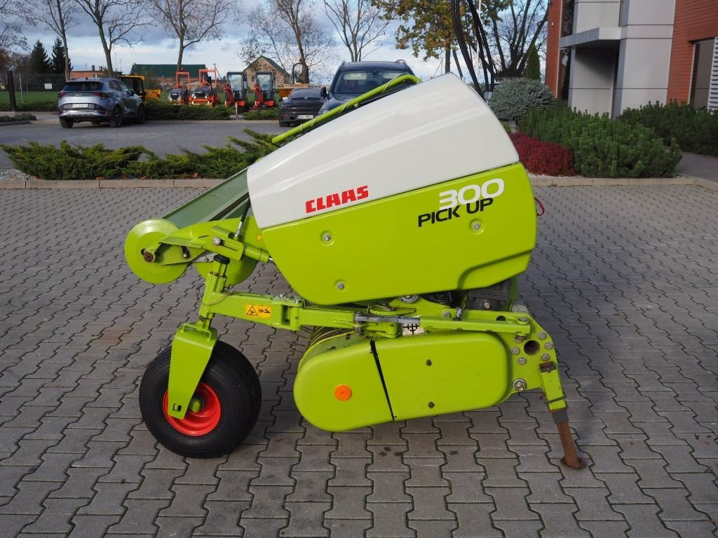 Claas PICK UP 300 HD - Priključak za silažni kombajn: slika Claas PICK UP 300 HD - Priključak za silažni kombajn Claas PICK UP 300 HD - Priključak za silažni kombajn: slika Claas PICK UP 300 HD - Priključak za silažni kombajn