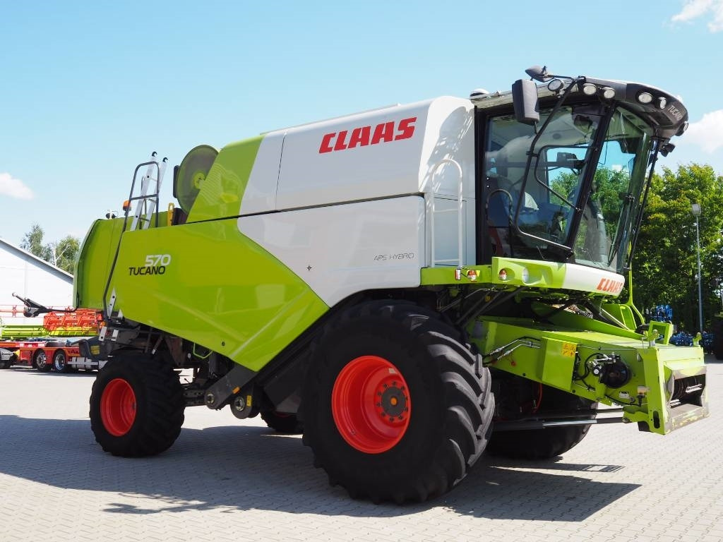 Claas Tucano 570 GPS + V770 - Kombajn za žetvu: slika Claas Tucano 570 GPS + V770 - Kombajn za žetvu Claas Tucano 570 GPS + V770 - Kombajn za žetvu: slika Claas Tucano 570 GPS + V770 - Kombajn za žetvu