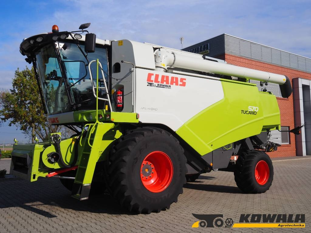 Claas Tucano 570 GPS + V770 - Kombajn za žetvu: slika Claas Tucano 570 GPS + V770 - Kombajn za žetvu Claas Tucano 570 GPS + V770 - Kombajn za žetvu: slika Claas Tucano 570 GPS + V770 - Kombajn za žetvu