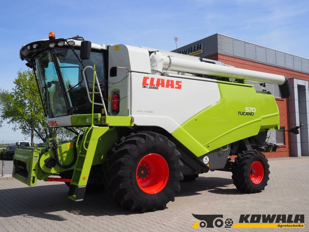 Claas Tucano 570 + V770 - Kombajn za žetvu: slika Claas Tucano 570 + V770 - Kombajn za žetvu Claas Tucano 570 + V770 - Kombajn za žetvu: slika Claas Tucano 570 + V770 - Kombajn za žetvu