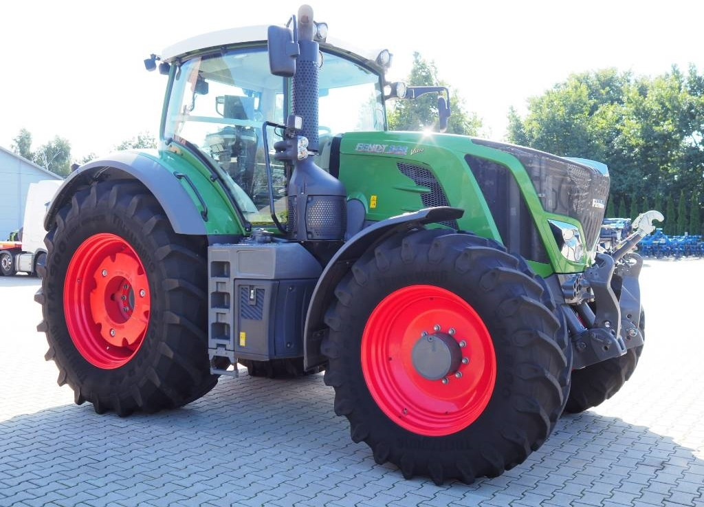 Fendt 828 Vario S4 ProfiPlus, GPS - Traktor: slika Fendt 828 Vario S4 ProfiPlus, GPS - Traktor Fendt 828 Vario S4 ProfiPlus, GPS - Traktor: slika Fendt 828 Vario S4 ProfiPlus, GPS - Traktor