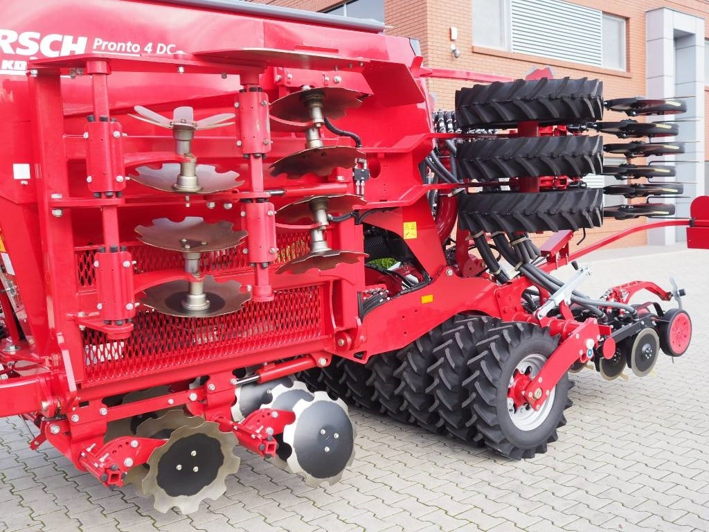 Horsch Pronto 4 DC - Kombajn i sijačica: slika Horsch Pronto 4 DC - Kombajn i sijačica Horsch Pronto 4 DC - Kombajn i sijačica: slika Horsch Pronto 4 DC - Kombajn i sijačica
