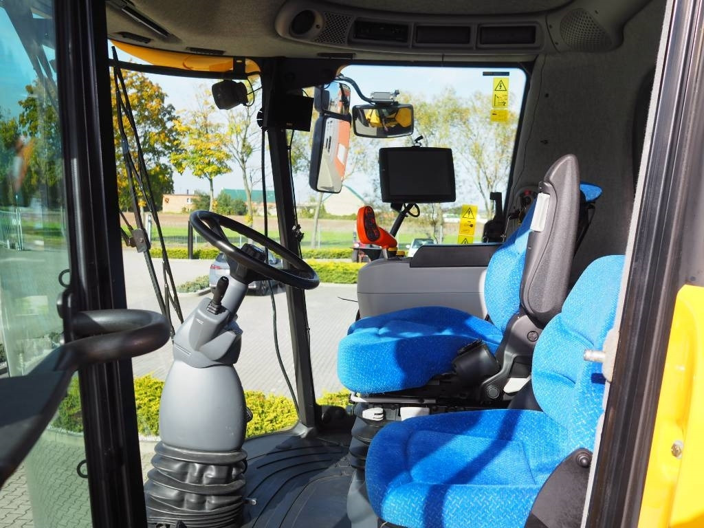 New Holland CR 9090 - Kombajn za žetvu: slika New Holland CR 9090 - Kombajn za žetvu New Holland CR 9090 - Kombajn za žetvu: slika New Holland CR 9090 - Kombajn za žetvu