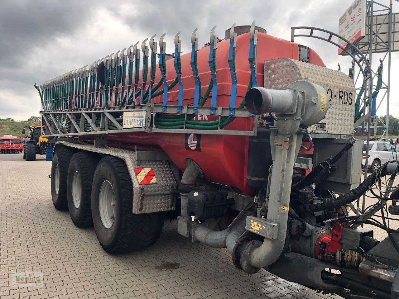 Bomech Multi 21 MTR - Cisterna za gnojnicu: slika Bomech Multi 21 MTR - Cisterna za gnojnicu Bomech Multi 21 MTR - Cisterna za gnojnicu: slika Bomech Multi 21 MTR - Cisterna za gnojnicu
