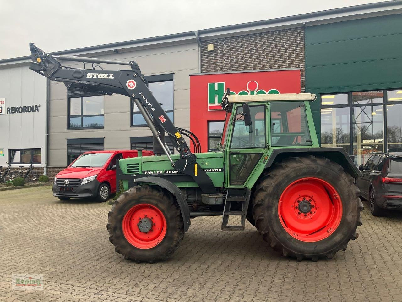 Fendt Farmer 311 LSA - Traktor: slika Fendt Farmer 311 LSA - Traktor Fendt Farmer 311 LSA - Traktor: slika Fendt Farmer 311 LSA - Traktor