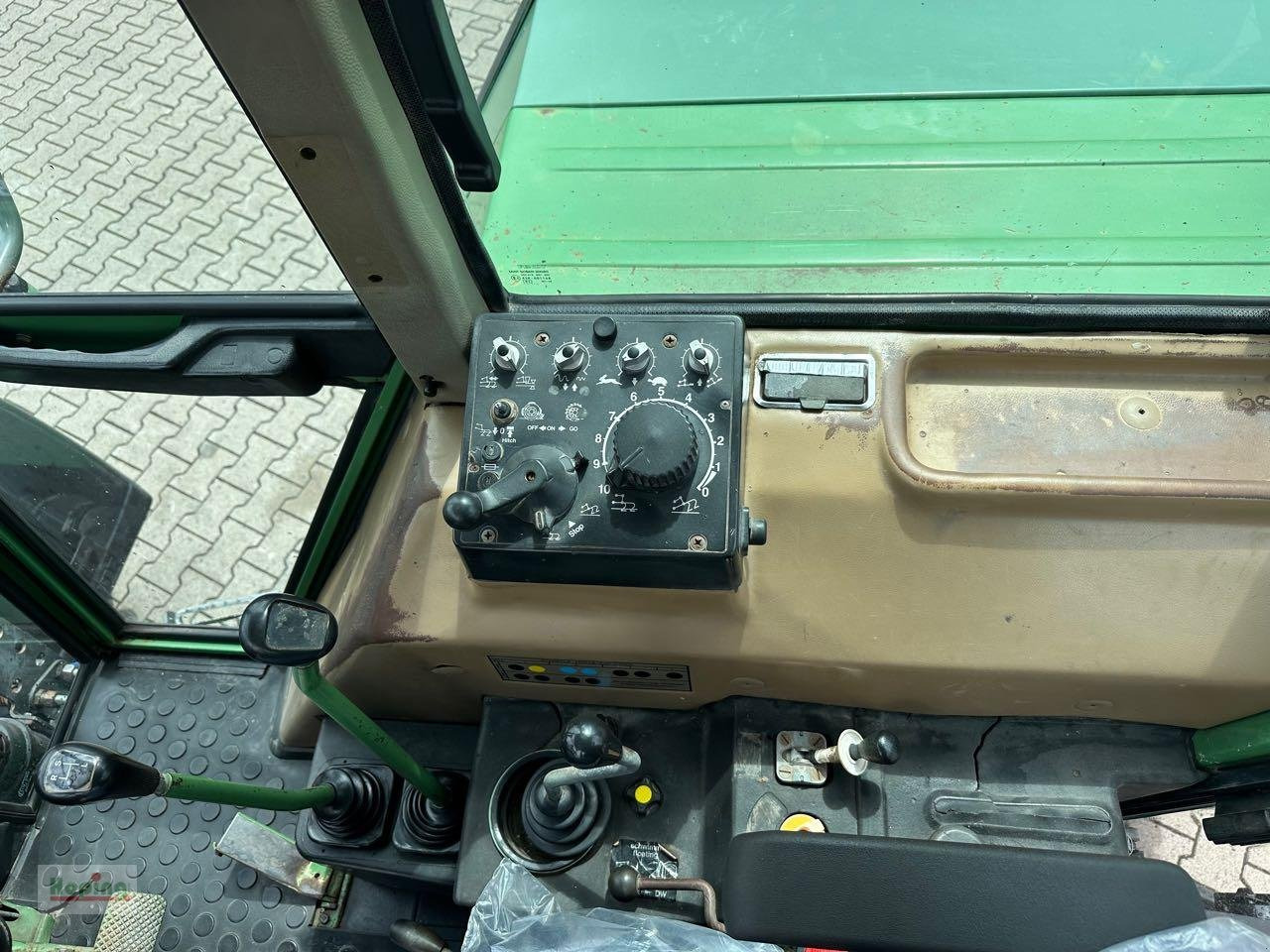 Traktor Fendt Favorit 614 LSA Turbomatik: slika Traktor Fendt Favorit 614 LSA Turbomatik