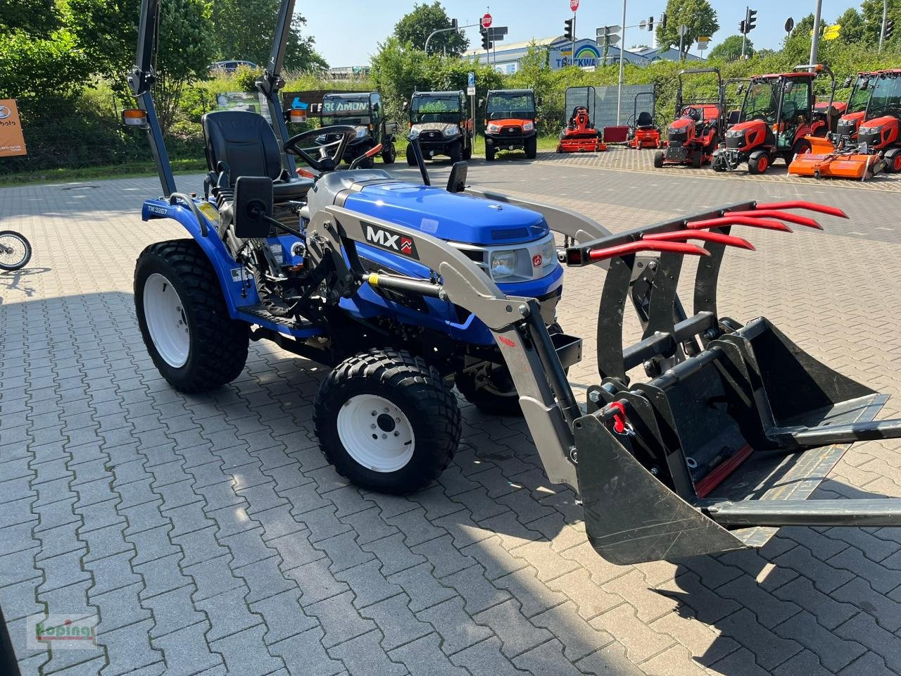 Iseki TM3267 AL - Općinski traktor: slika Iseki TM3267 AL - Općinski traktor Iseki TM3267 AL - Općinski traktor: slika Iseki TM3267 AL - Općinski traktor