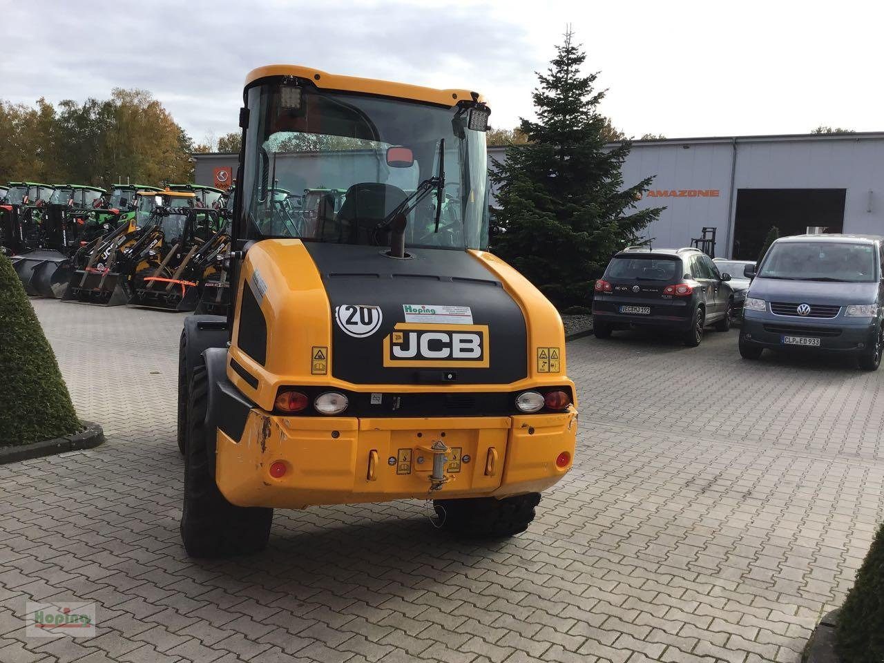 JCB 407 - Utovarivač na kotačima: slika JCB 407 - Utovarivač na kotačima JCB 407 - Utovarivač na kotačima: slika JCB 407 - Utovarivač na kotačima
