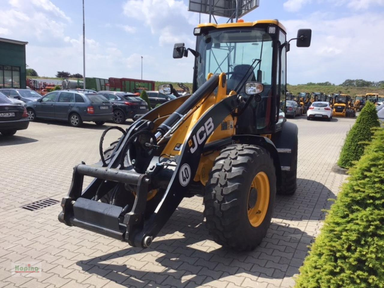 JCB 409 (40 km/h) - Utovarivač na kotačima: slika JCB 409 (40 km/h) - Utovarivač na kotačima JCB 409 (40 km/h) - Utovarivač na kotačima: slika JCB 409 (40 km/h) - Utovarivač na kotačima