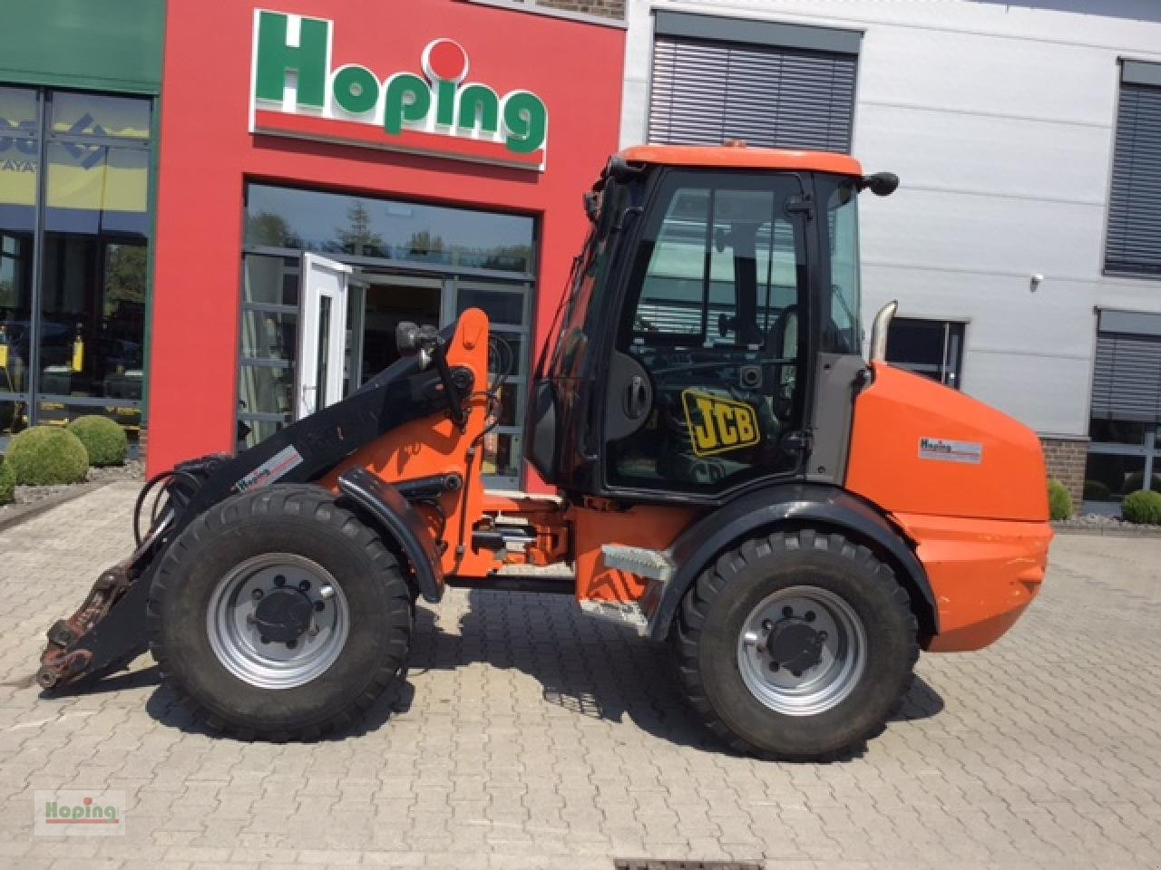 JCB 409 - Utovarivač na kotačima: slika JCB 409 - Utovarivač na kotačima JCB 409 - Utovarivač na kotačima: slika JCB 409 - Utovarivač na kotačima