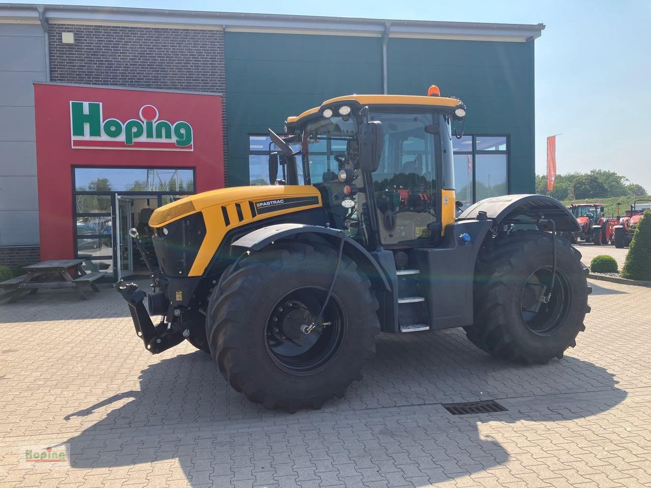 JCB 4220 - Traktor: slika JCB 4220 - Traktor JCB 4220 - Traktor: slika JCB 4220 - Traktor