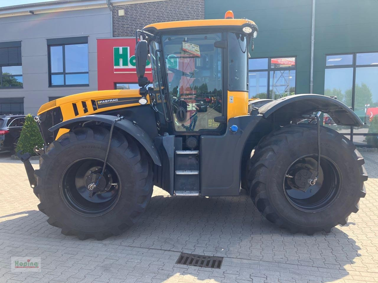 JCB 4220 - Traktor: slika JCB 4220 - Traktor JCB 4220 - Traktor: slika JCB 4220 - Traktor
