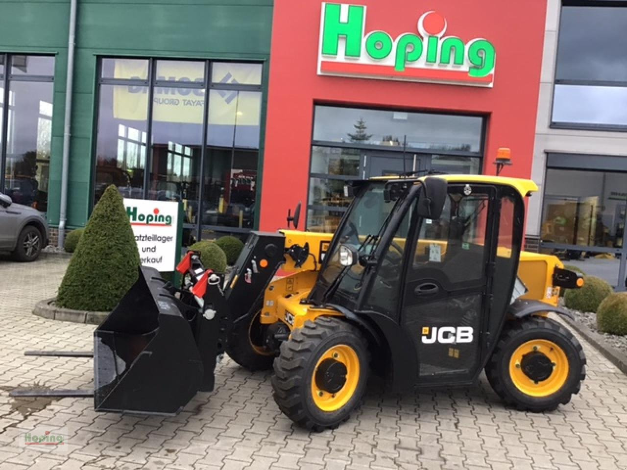 JCB 514-40 AGRI - Teleskopski rukovatelj: slika JCB 514-40 AGRI - Teleskopski rukovatelj JCB 514-40 AGRI - Teleskopski rukovatelj: slika JCB 514-40 AGRI - Teleskopski rukovatelj