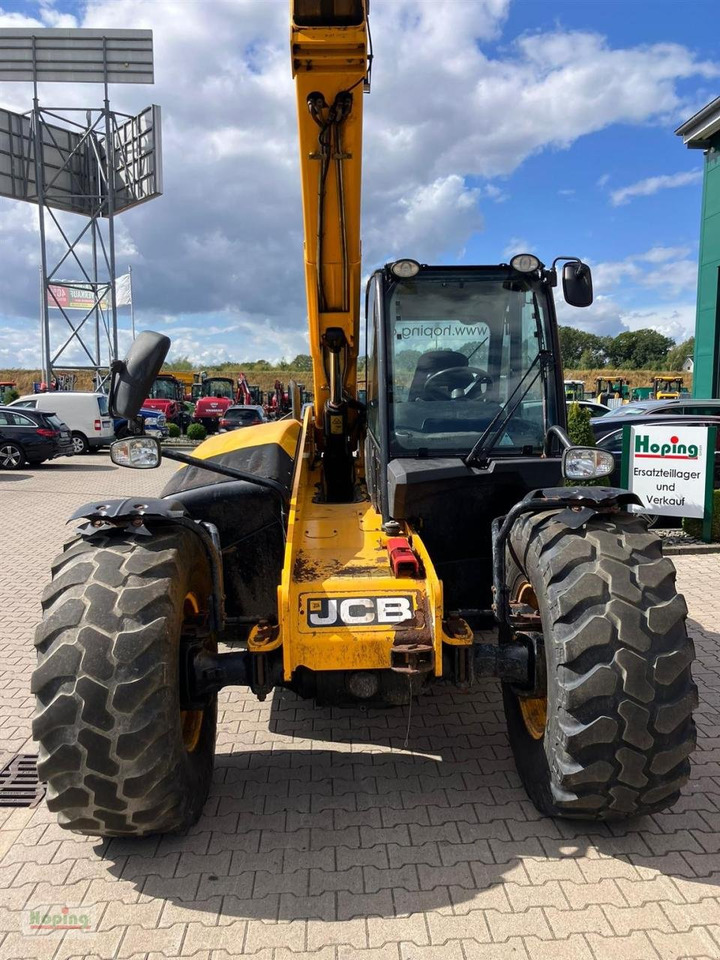 JCB 541-70 Agri Plus - Teleskopski rukovatelj: slika JCB 541-70 Agri Plus - Teleskopski rukovatelj JCB 541-70 Agri Plus - Teleskopski rukovatelj: slika JCB 541-70 Agri Plus - Teleskopski rukovatelj