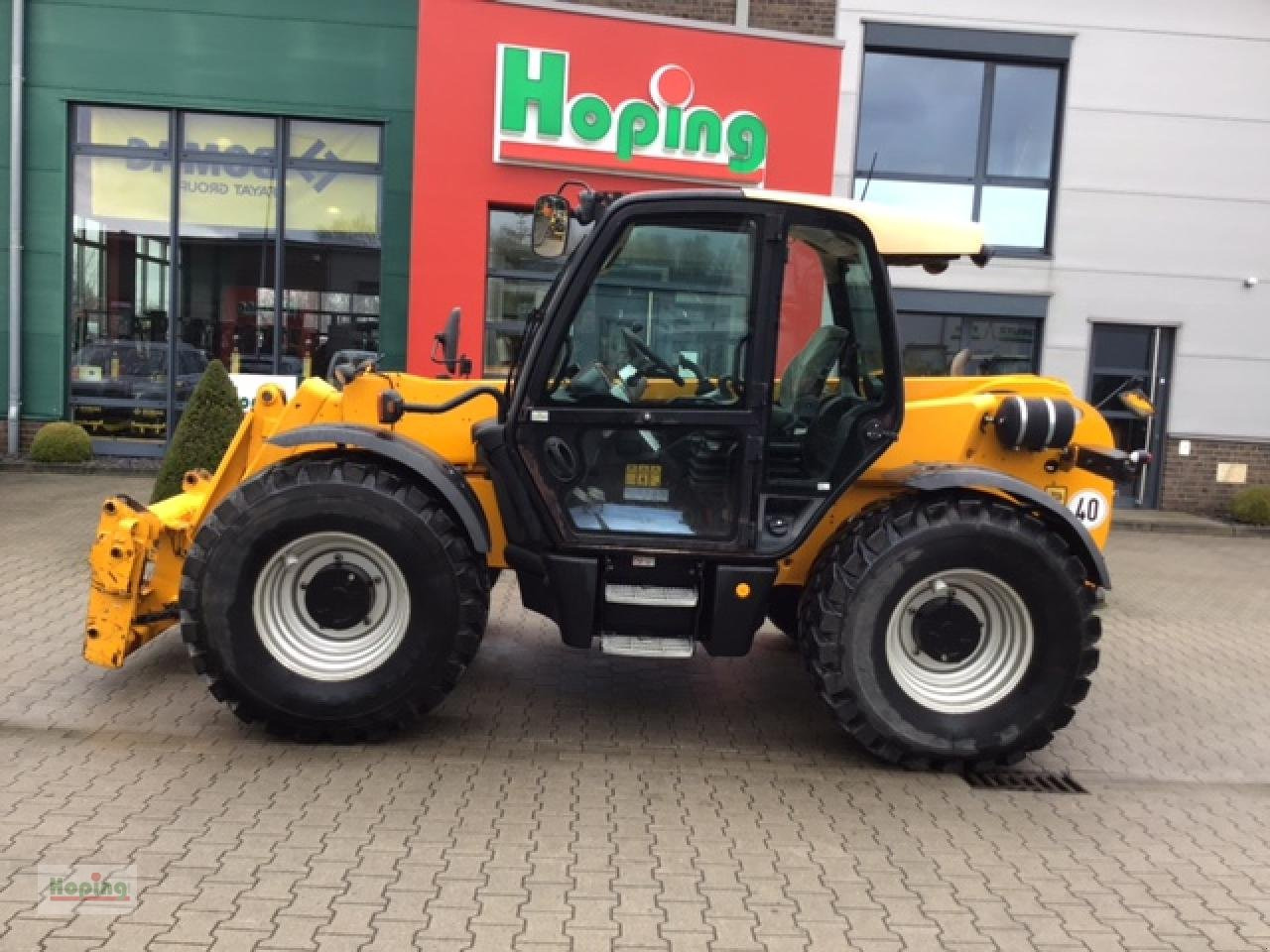 JCB 541-70 - Teleskopski rukovatelj: slika JCB 541-70 - Teleskopski rukovatelj JCB 541-70 - Teleskopski rukovatelj: slika JCB 541-70 - Teleskopski rukovatelj