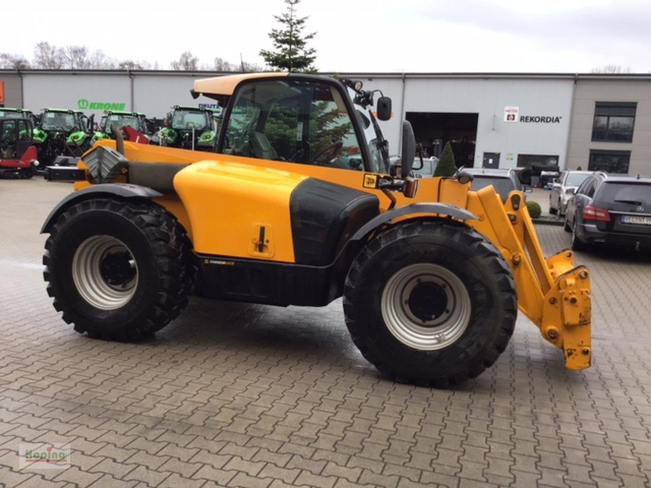 JCB 541-70 - Teleskopski rukovatelj: slika JCB 541-70 - Teleskopski rukovatelj JCB 541-70 - Teleskopski rukovatelj: slika JCB 541-70 - Teleskopski rukovatelj