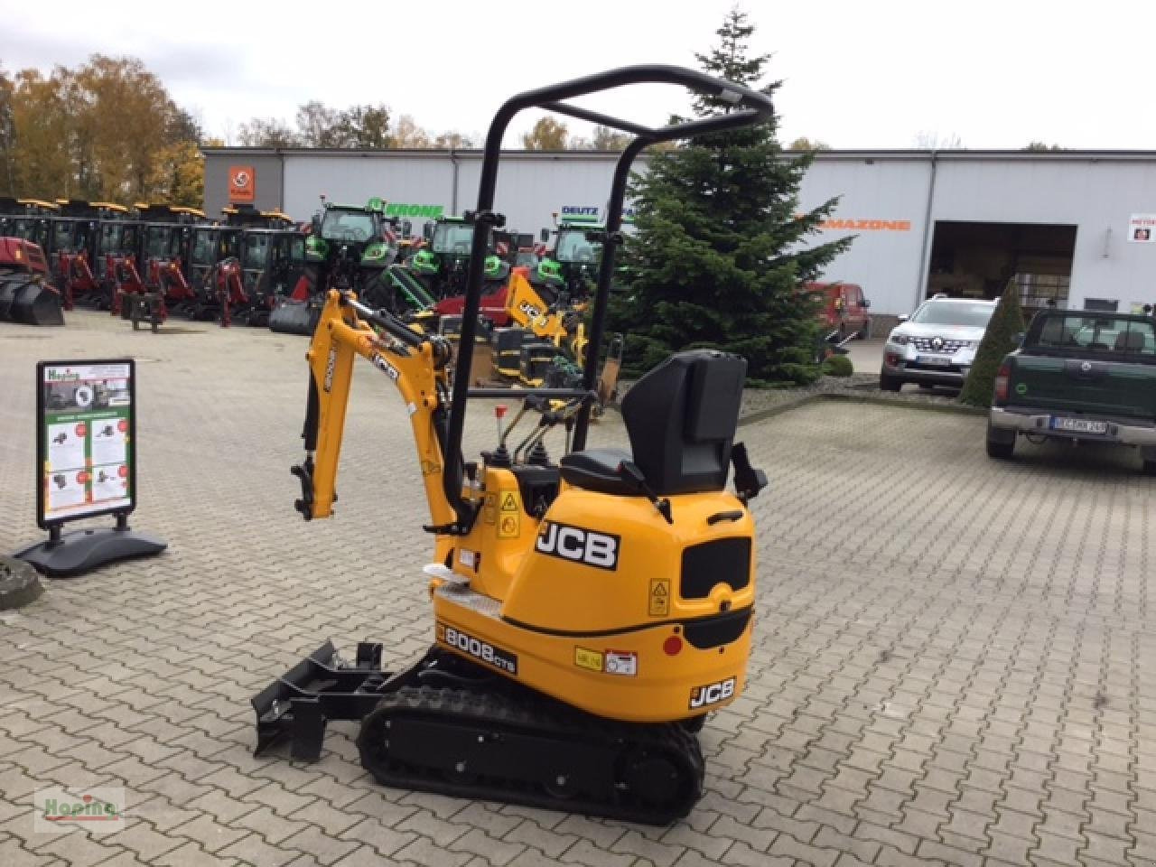 JCB 8008 CTS - Mini bager: slika JCB 8008 CTS - Mini bager JCB 8008 CTS - Mini bager: slika JCB 8008 CTS - Mini bager