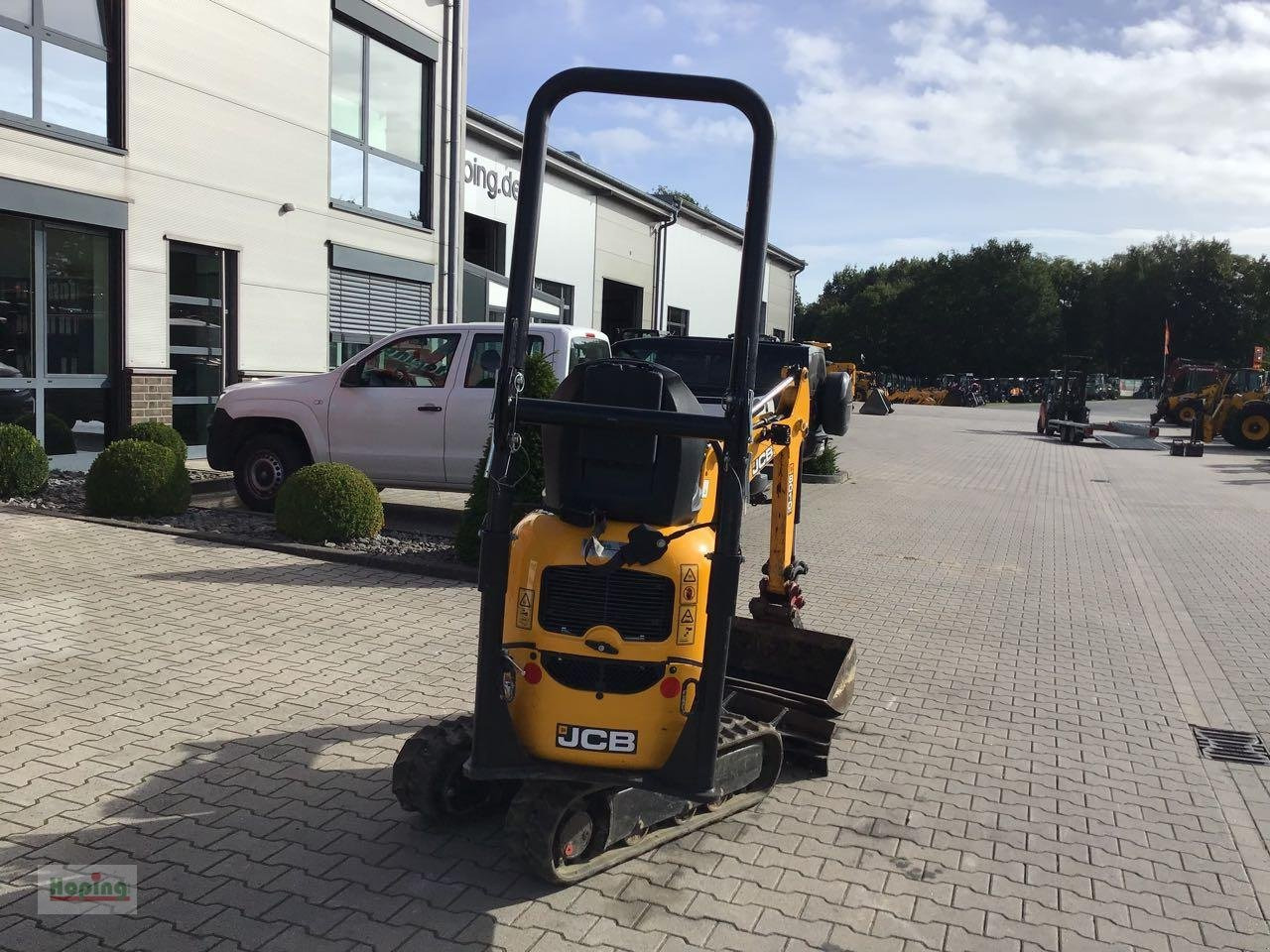 JCB 8010 CTS - Mini bager: slika JCB 8010 CTS - Mini bager JCB 8010 CTS - Mini bager: slika JCB 8010 CTS - Mini bager