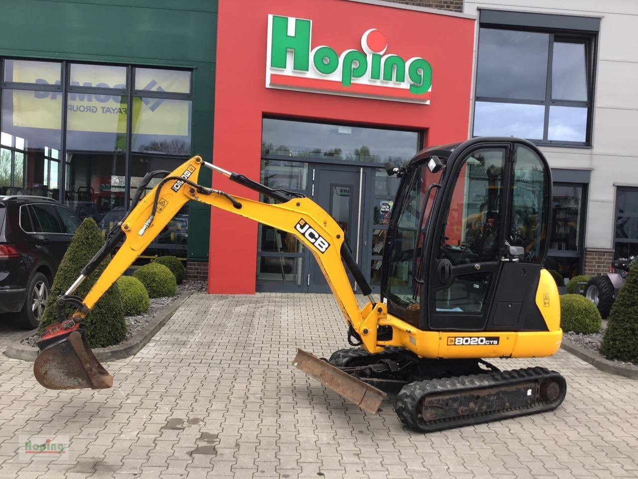 JCB 8020 - Mini bager: slika JCB 8020 - Mini bager JCB 8020 - Mini bager: slika JCB 8020 - Mini bager
