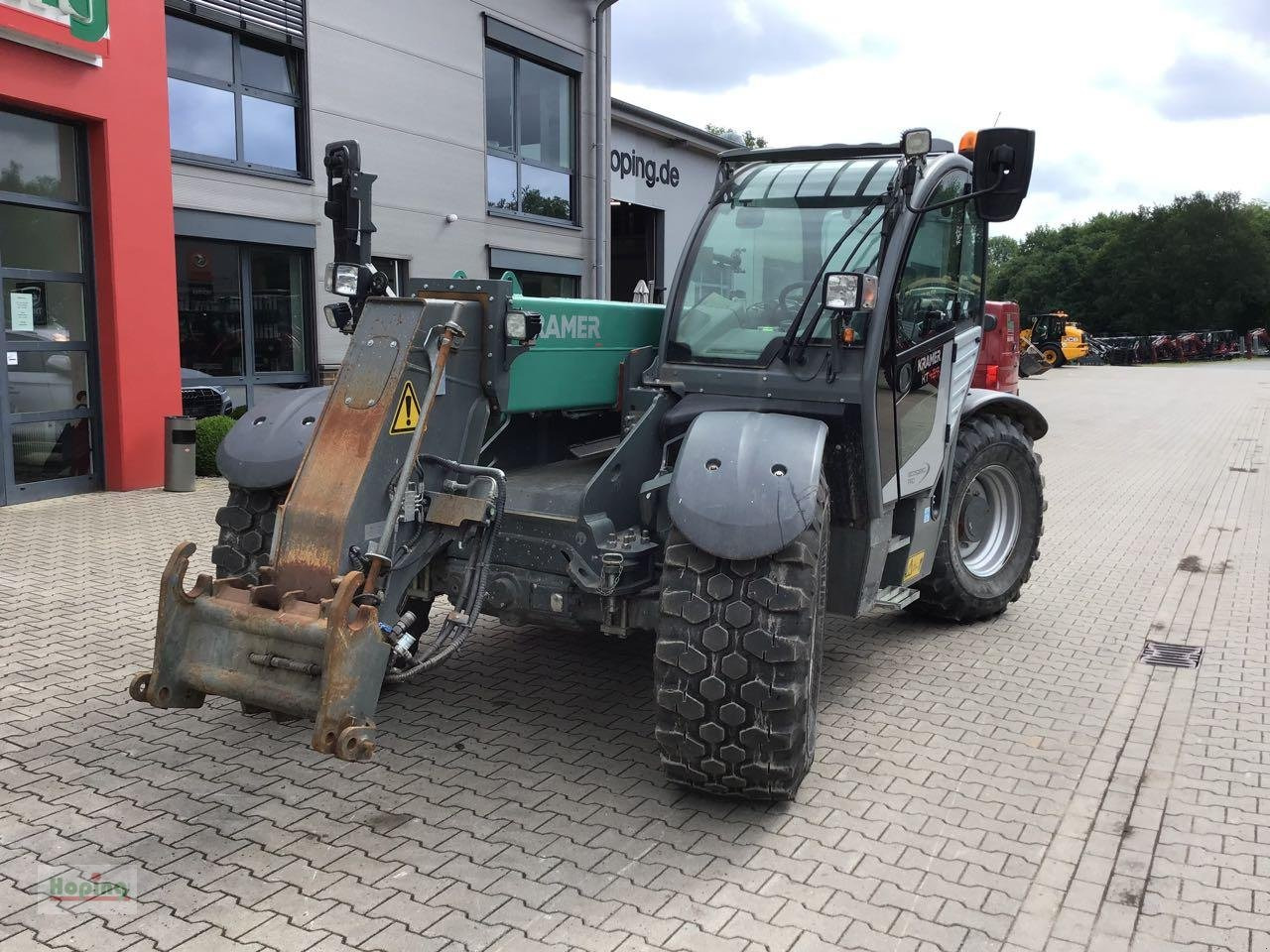 Kramer KT 429 - Teleskopski rukovatelj: slika Kramer KT 429 - Teleskopski rukovatelj Kramer KT 429 - Teleskopski rukovatelj: slika Kramer KT 429 - Teleskopski rukovatelj