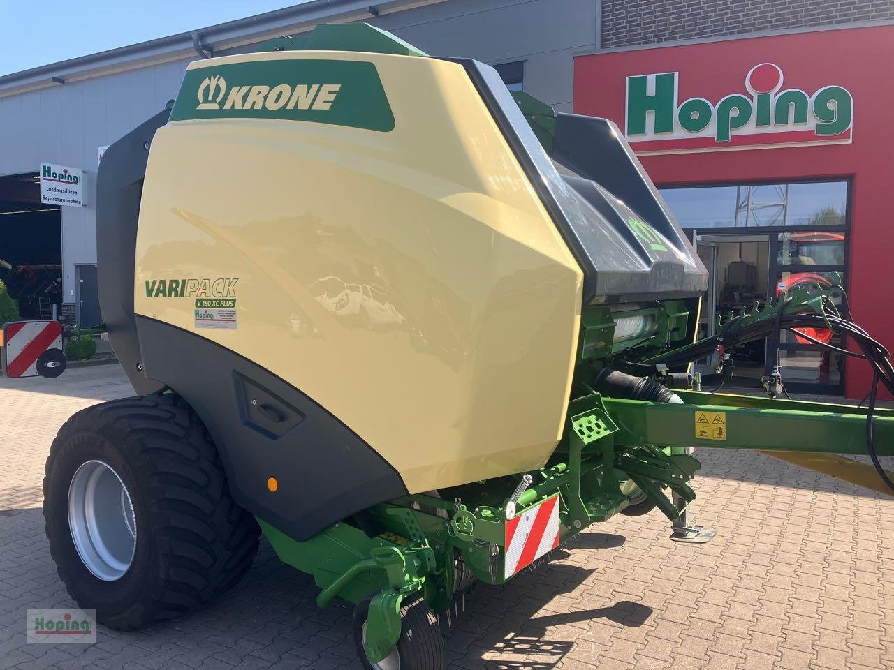 Krone VariPack V190 XC Plu - Rolo balirka: slika Krone VariPack V190 XC Plu - Rolo balirka Krone VariPack V190 XC Plu - Rolo balirka: slika Krone VariPack V190 XC Plu - Rolo balirka