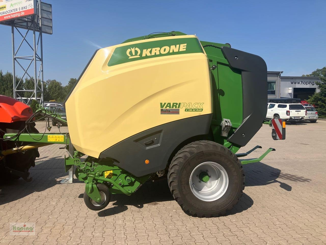Krone VariPack V190 XC Plu - Rolo balirka: slika Krone VariPack V190 XC Plu - Rolo balirka Krone VariPack V190 XC Plu - Rolo balirka: slika Krone VariPack V190 XC Plu - Rolo balirka
