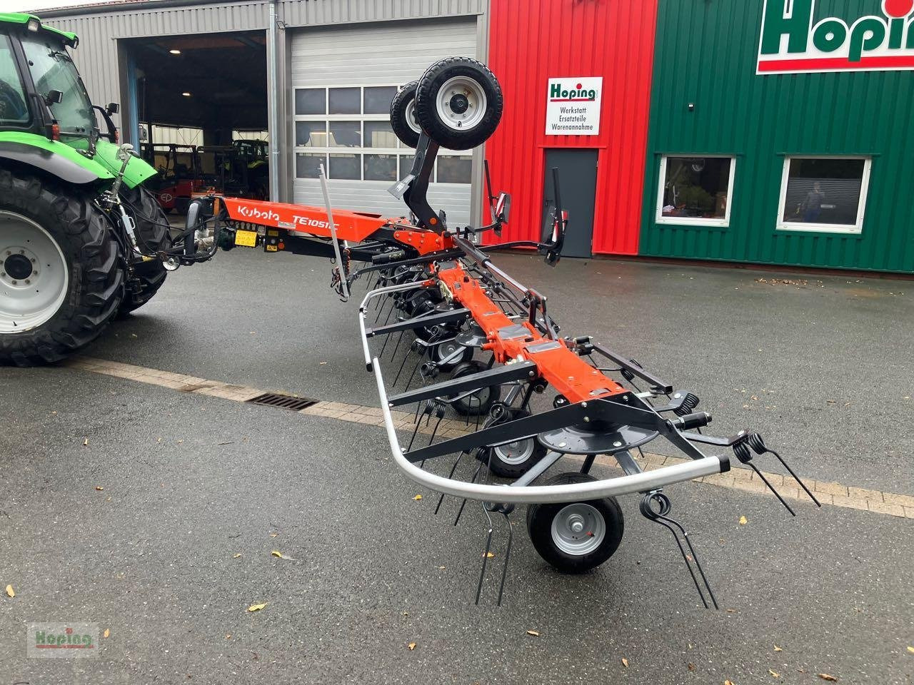 Kubota TE10511C - Prevrtač sijena/ Grabulje: slika Kubota TE10511C - Prevrtač sijena/ Grabulje Kubota TE10511C - Prevrtač sijena/ Grabulje: slika Kubota TE10511C - Prevrtač sijena/ Grabulje