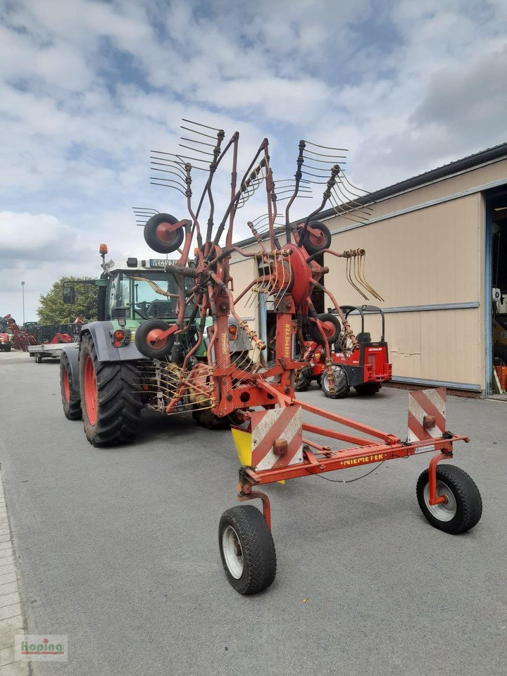 Niemeyer RS 620 - Prevrtač sijena/ Grabulje: slika Niemeyer RS 620 - Prevrtač sijena/ Grabulje Niemeyer RS 620 - Prevrtač sijena/ Grabulje: slika Niemeyer RS 620 - Prevrtač sijena/ Grabulje